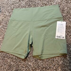 Lululemon NWT Sage Green Bike Shorts
